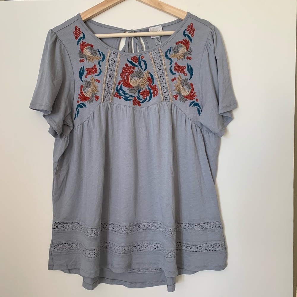 Cupio Nordstrom embroidered peasant blouse